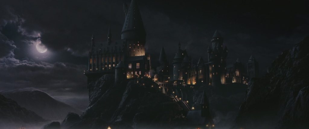 hogwarts-castle-at-night
