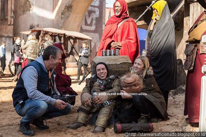 warwick-davis-star-wars-rogue-one-bts