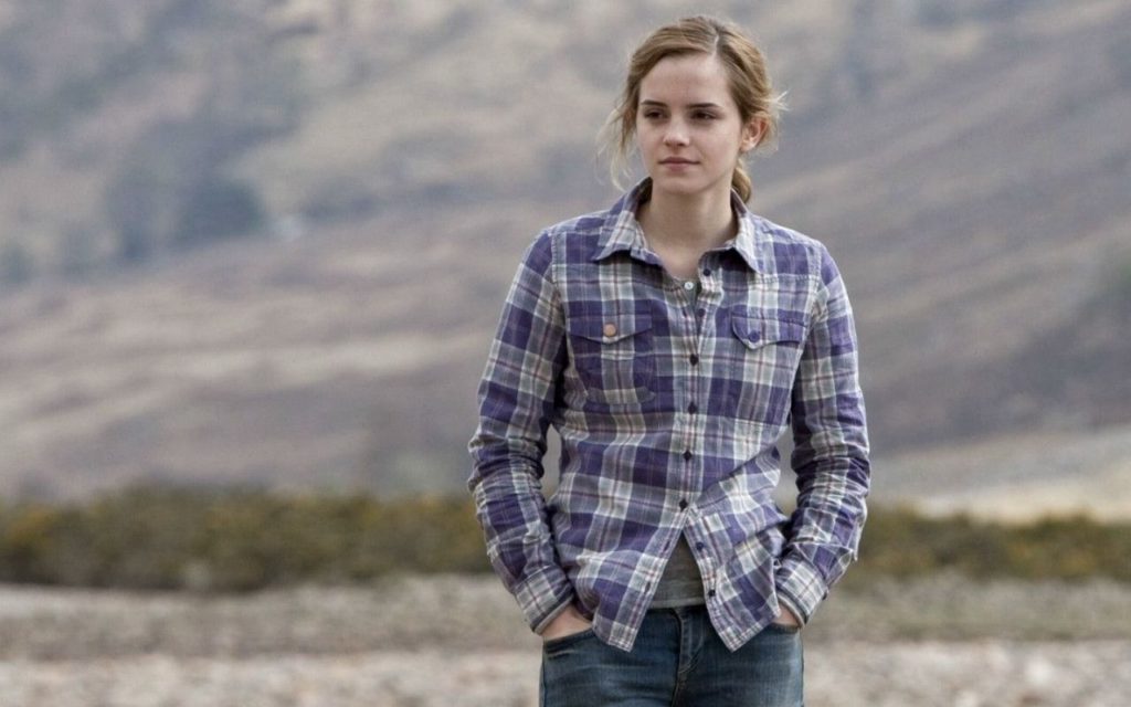 hermione-in-checked-shirt