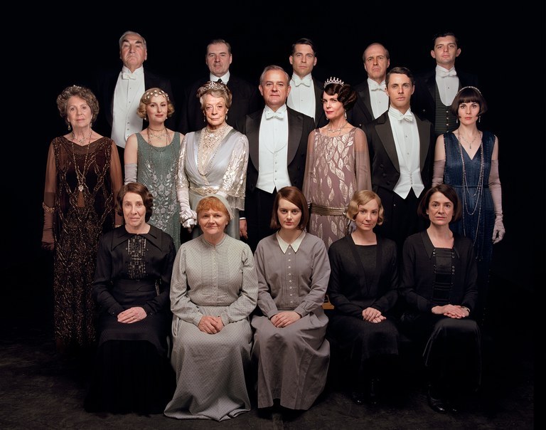 The cast of the "Downton Abbey" poses for a group photo.