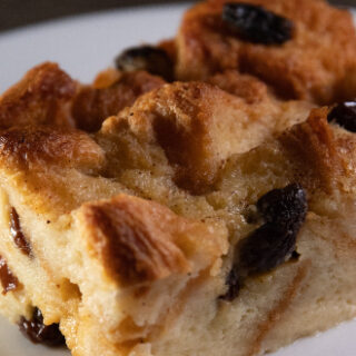 Bread pudding on a plate. Unsplash.