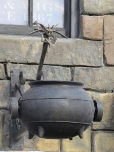 Prop Cornish Pixie and Cauldron