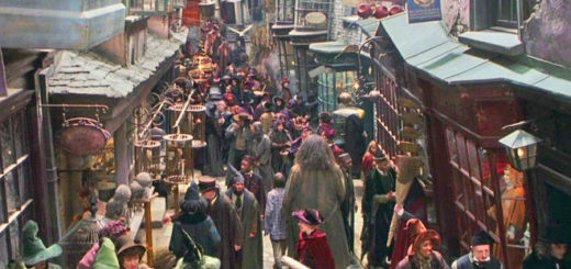 crowded Diagon Alley