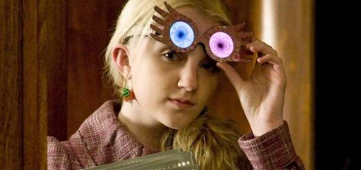 Luna Lovegood wearing her Spectraspecs