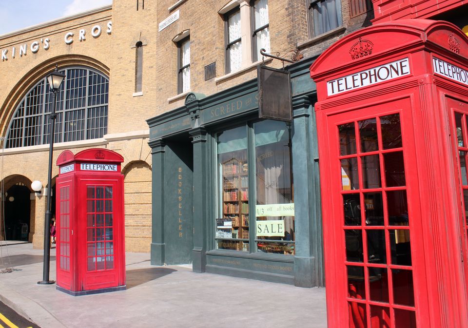 Hidden Treasures You Can Find in Universal Studios' Diagon Alley