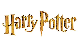 The recognizable logo was used on all merchandise produced before the release of “Harry Potter and the Sorcerer’s Stone”
