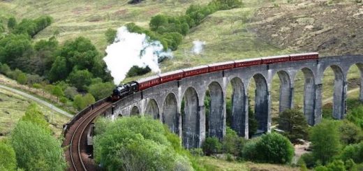 Hogwarts Express Glenfinnan Viaduct