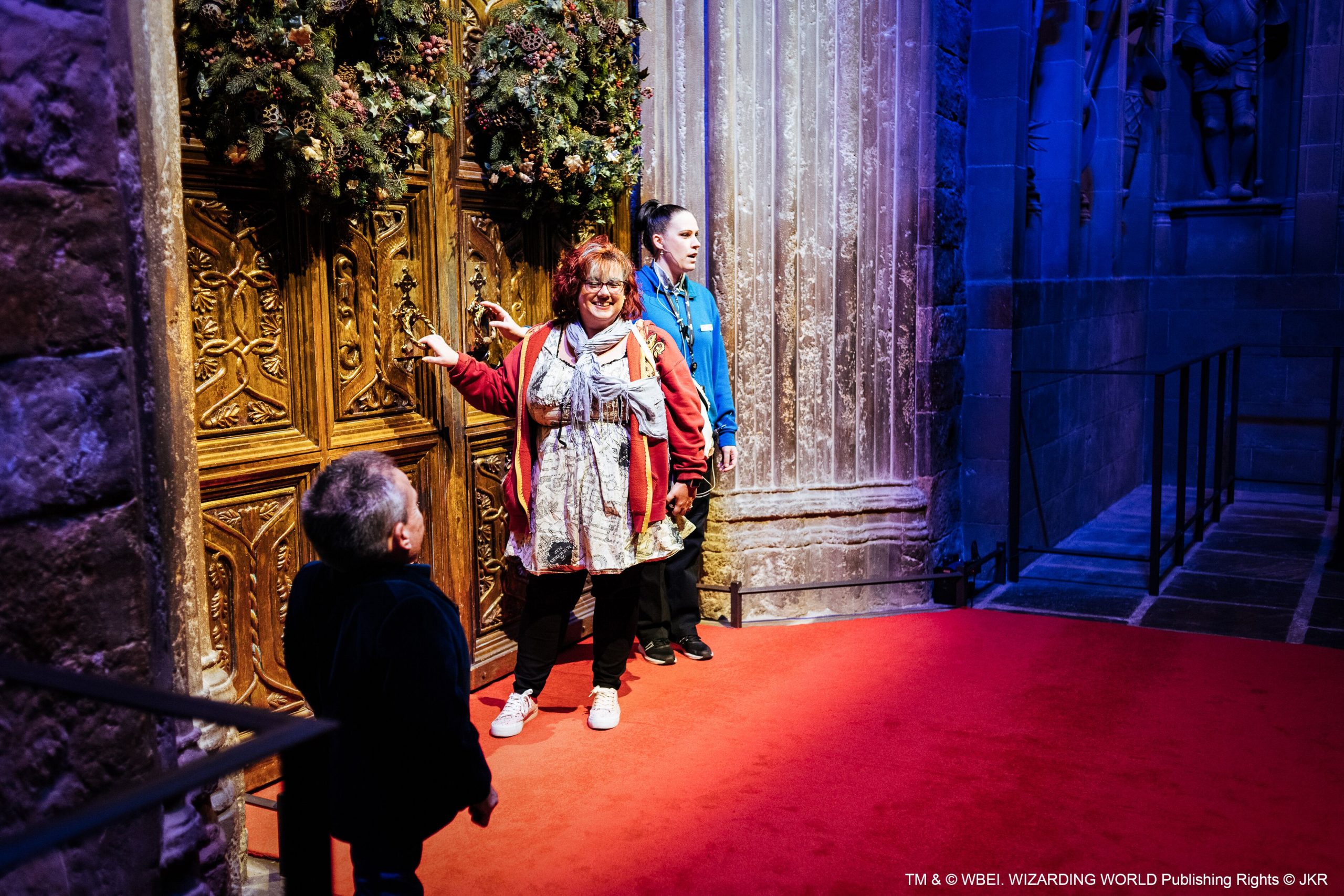 The tour and event began as all Warner Bros. Studio Tours begin, with the opening of the doors of the Great Hall!