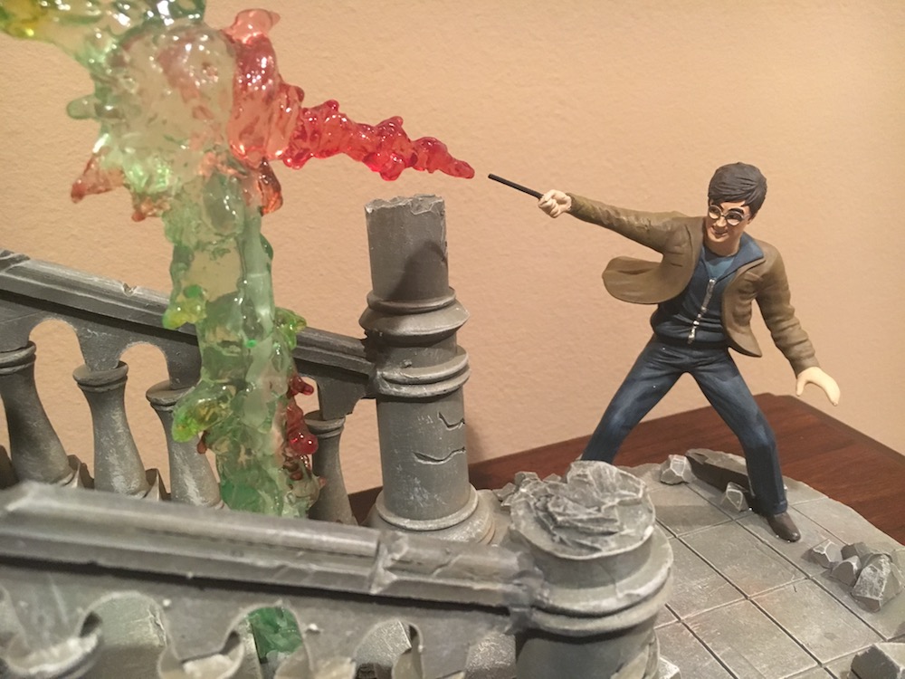 Harry holds his own against Voldemort with Expelliarmus