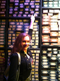 Ellie Darcey-Alden (Young Lily Evans) with her named wand box at WB Studio Tour, 2012