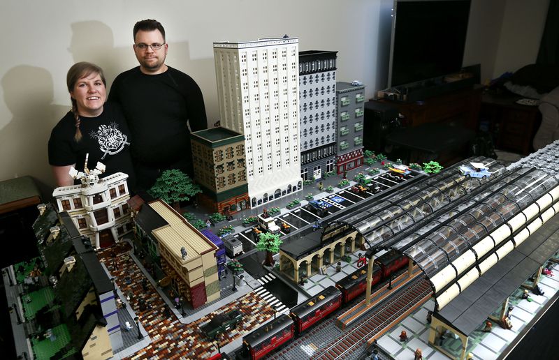 Check Out This Insane Harry Potter LEGO Build