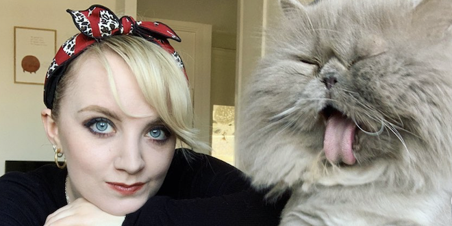 Evanna Lynch (Luna Lovegood) is pictured with her cat.