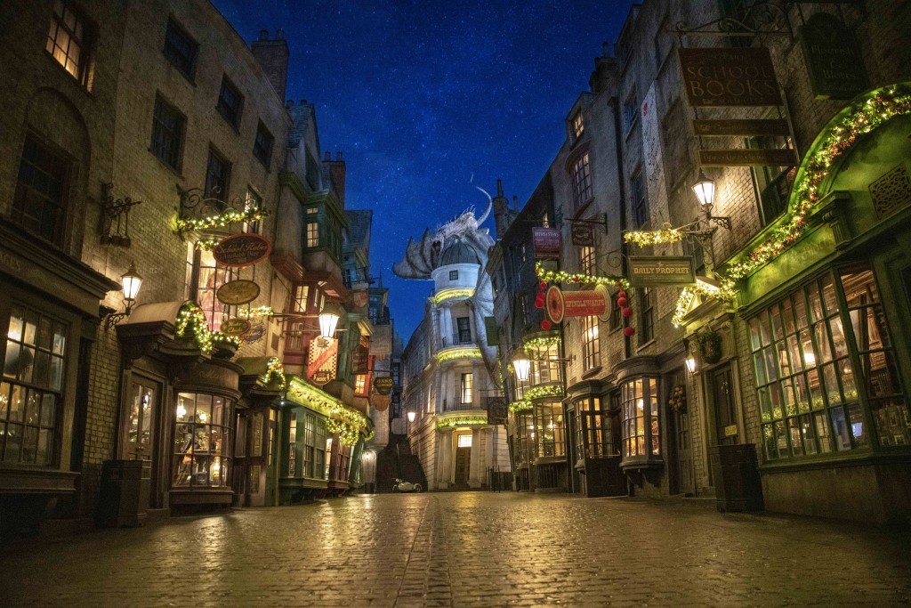 Diagon Alley decorated in garlands at Universal Orlando Resort
