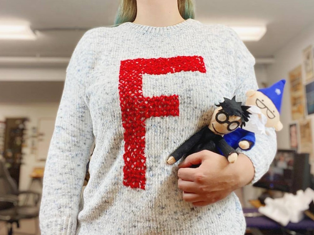 Knitted jumper with clearance initial