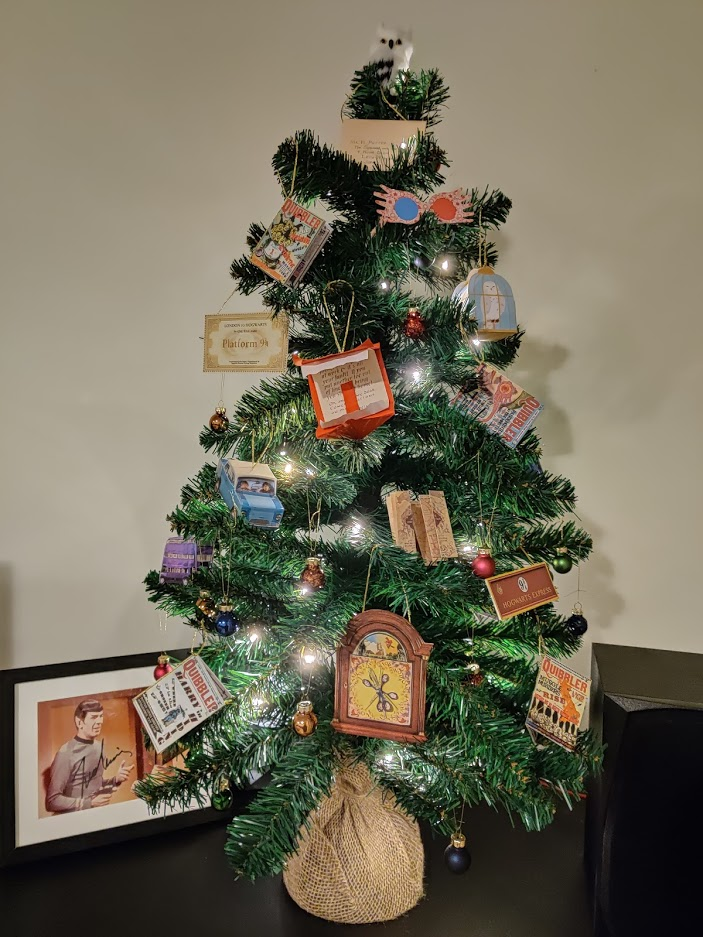 DIY Harry Potter Christmas Tree - Karen Kavett