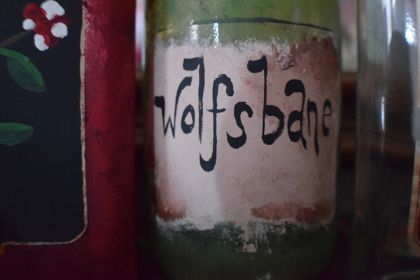 DIY potion bottle label wolfsbane