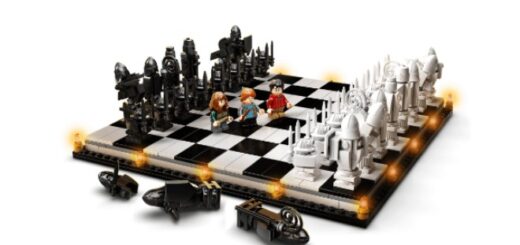 LEGO's Wizard's Chess set.