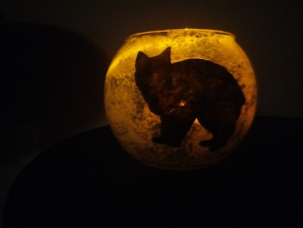 This is a cutout for a patronus light jar.