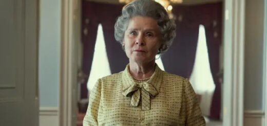 The first picture of Imelda Staunton as Queen Elizabeth II.