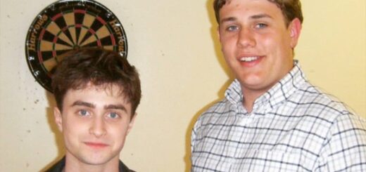 Daniel Radcliffe and Rob Knox pose for a photo. Image courtesy of the Rob Knox Foundation.