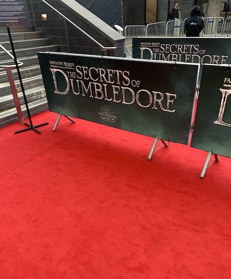 An image of the red carpet and the premiere of "Fantastic Beasts: The Secrets of Dumbledore".