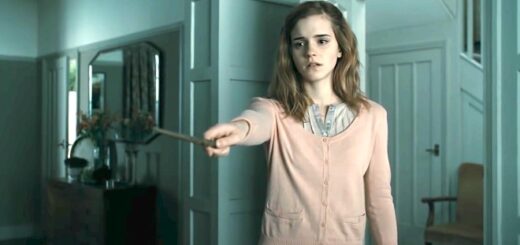 Hermione Granger performing a memory charm.
