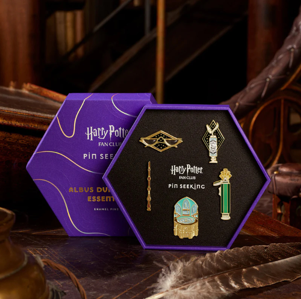 Hogwarts™ Miniature Crest Pin Set