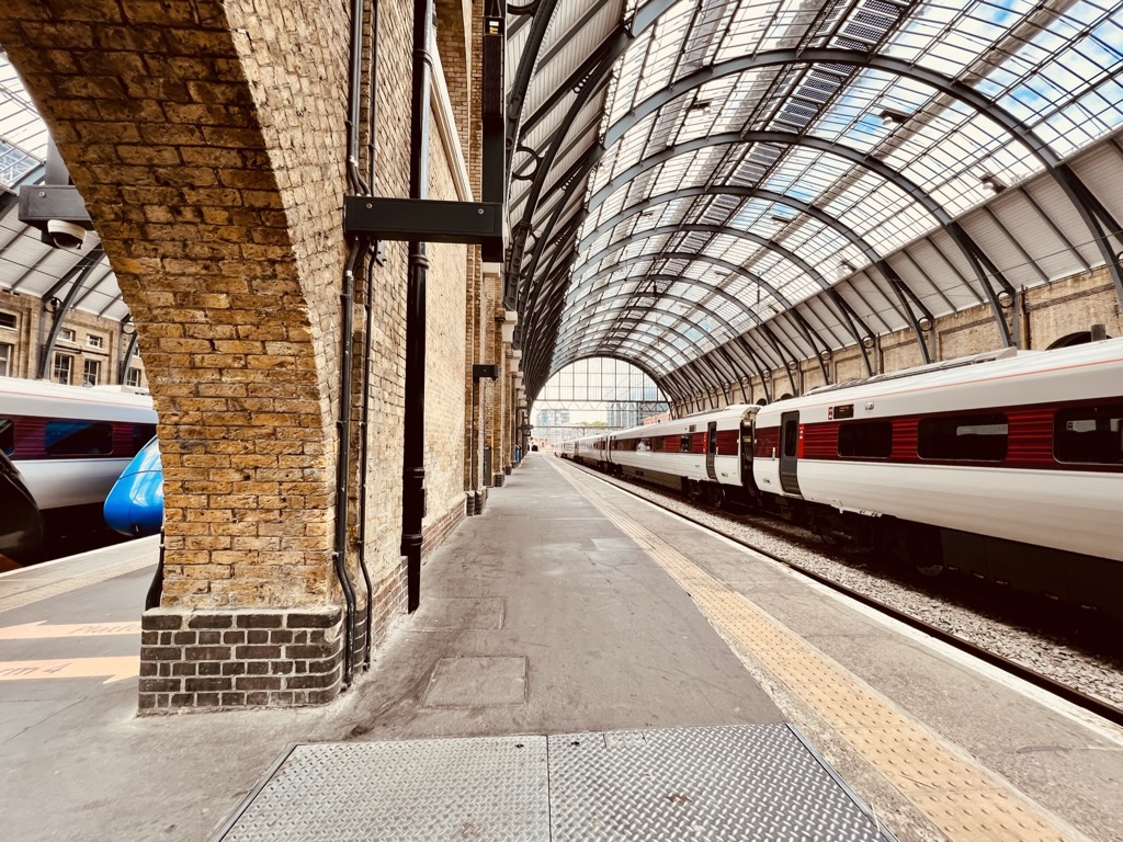 This is Platforms 4 and 5 of King's Cross station.