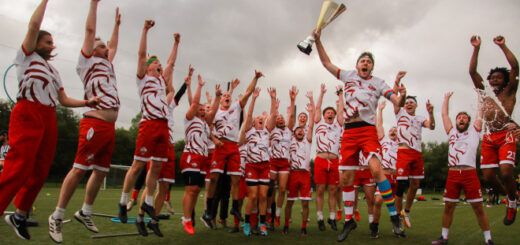 National team of England with trophey.