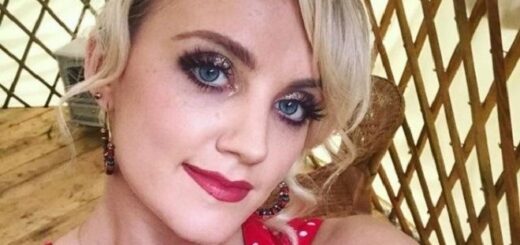 Evanna Lynch close up