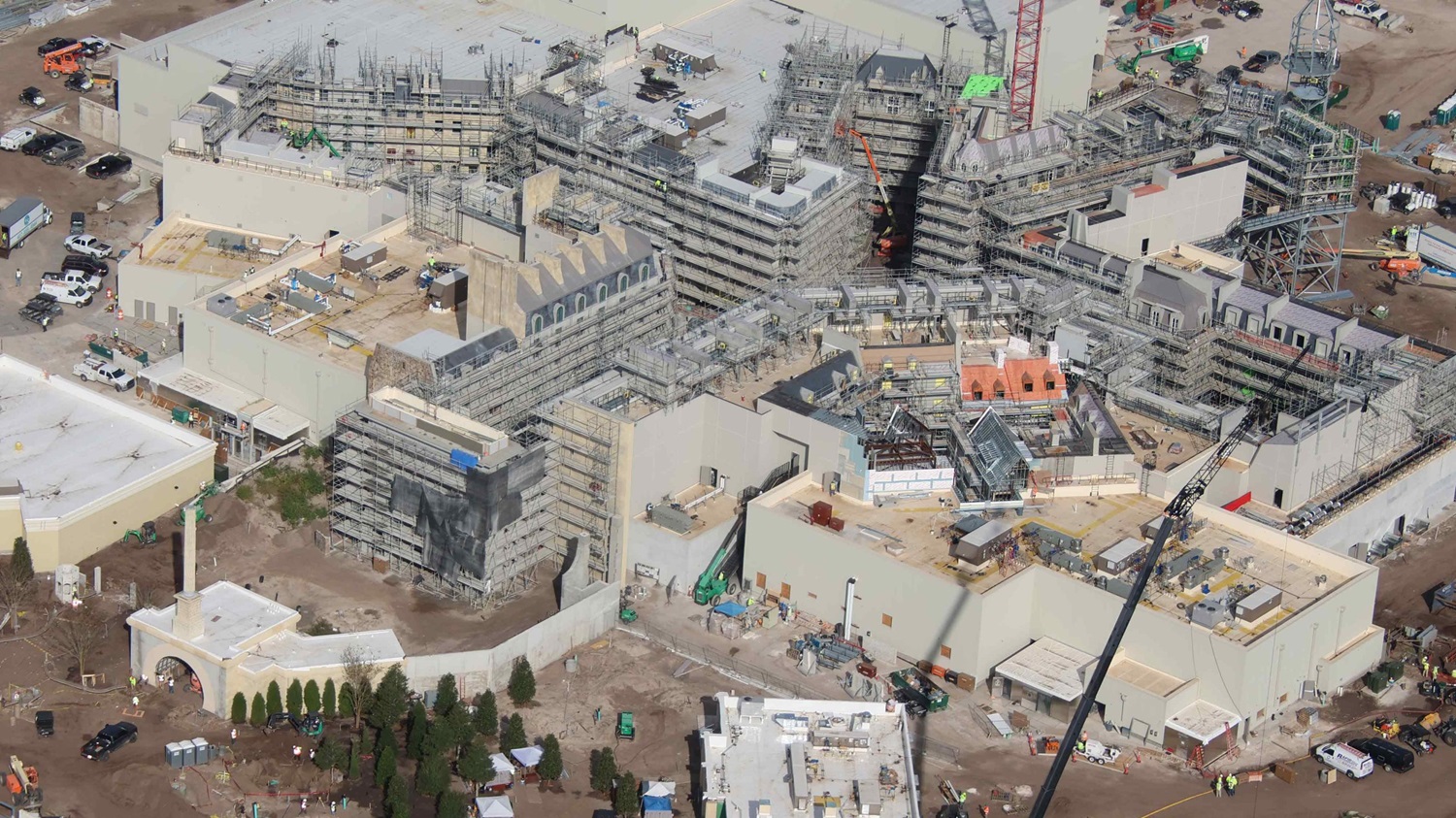 Overall view of Epic Universe’s Wizarding World construction as of December 2023 (Source: Orlando Park Stop)